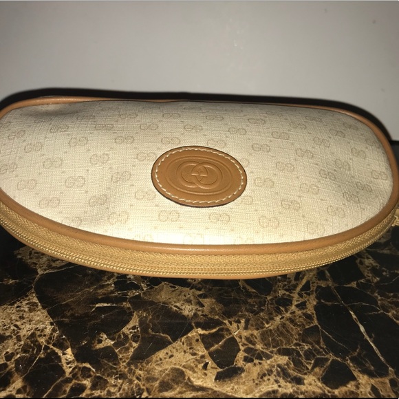 Vintage Gucci Monogram canvas cosmetic bag - Picture 8 of 8